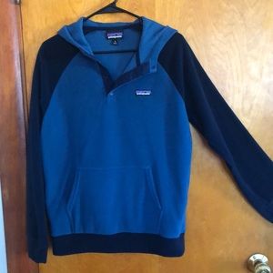 Patagonia LIKE-NEW blue fleece hoodie size small